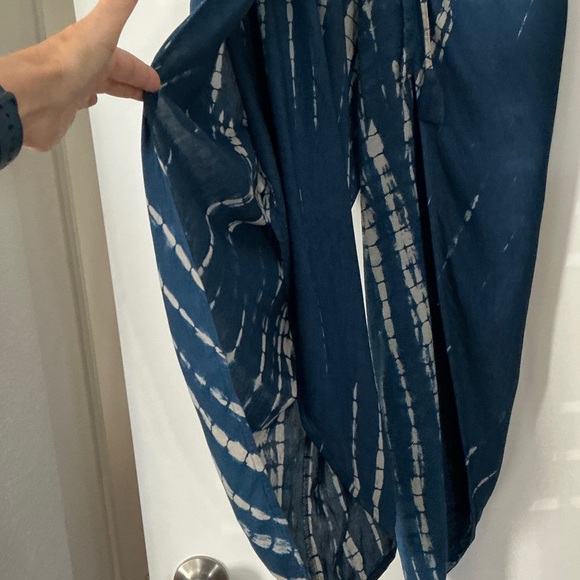 EARTHBOUND Blue and White Tie-Dye Joggers - Picture 2 of 9